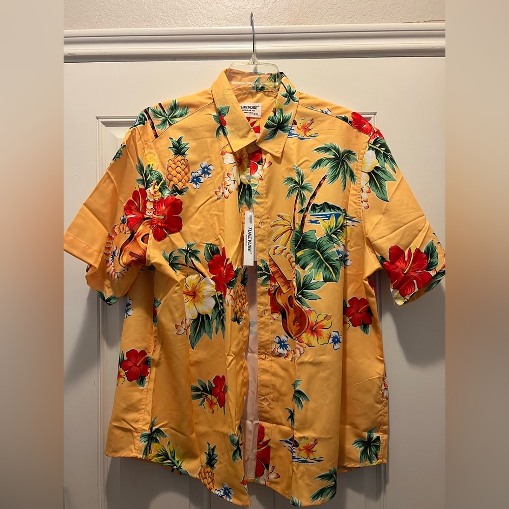 NWT Men’s Yellow Banana and Floral Print Shirt